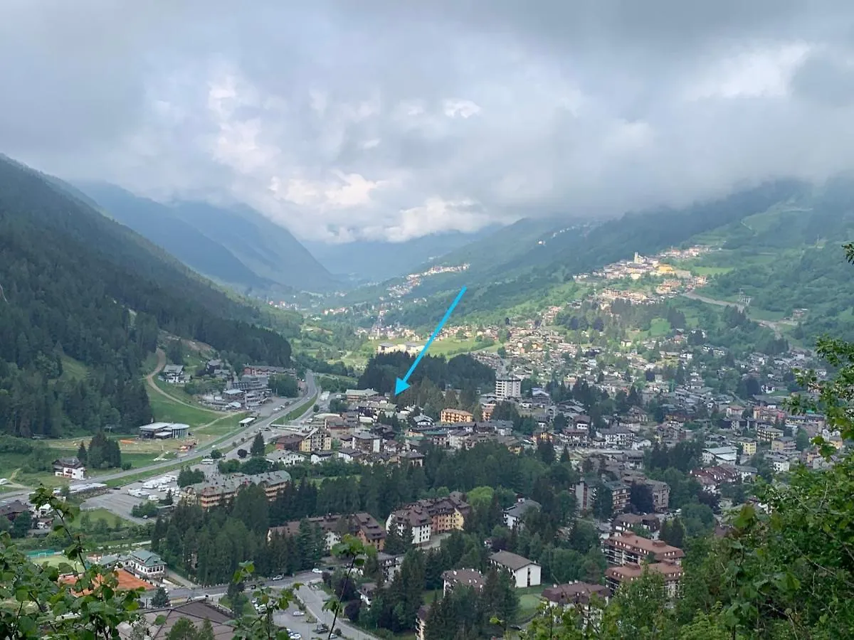 Ridge Line Apartment Ponte Di Legno 0*,