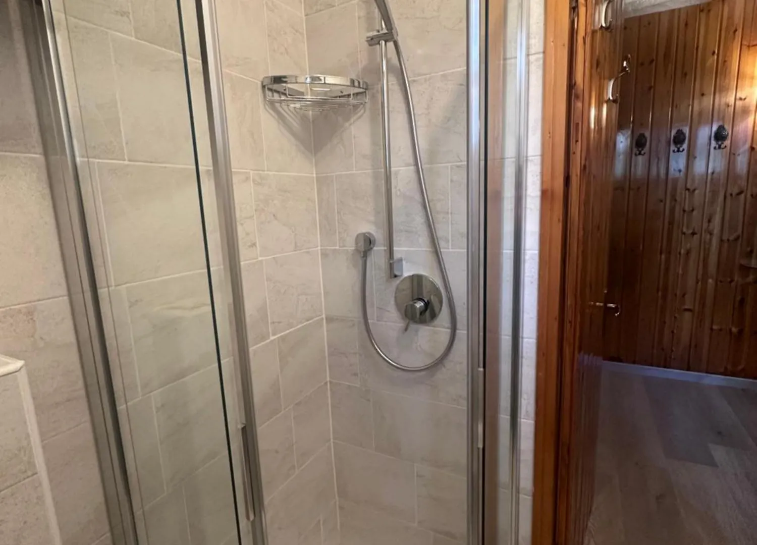 Ridge Line Apartment Ponte Di Legno