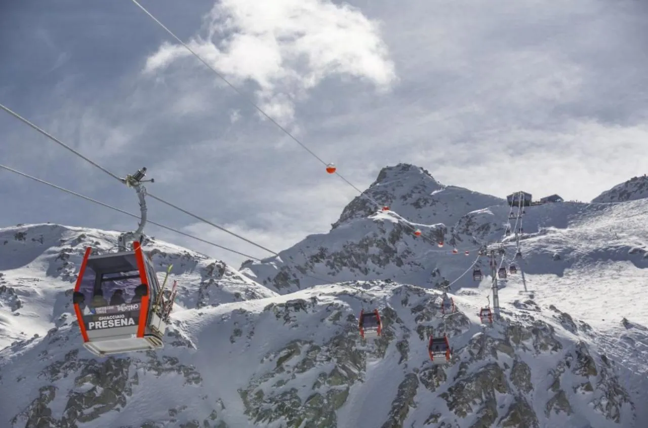 Ridge Line Apartment Ponte Di Legno